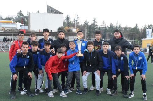 YAMUR TUR U15 LG AMPYONU MMAR SNAN GENLK SPOR OLDU.
