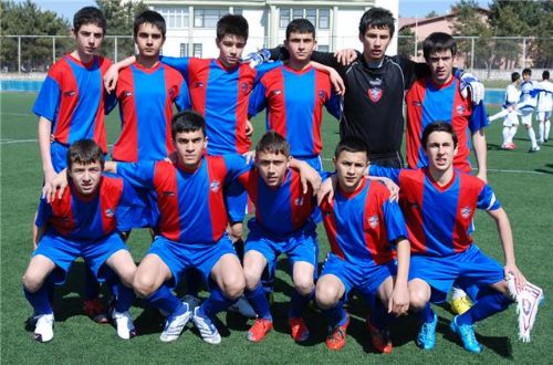 U-15 TRKYE AMPYONASINDA KARABK SPOR AMPYON OLDU