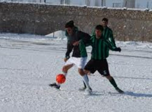 U-19 LGNDE MERKEZDE OYNANAN MSABAKALAR ZOR ARTLAR ALTINDA TAMAMLANDI