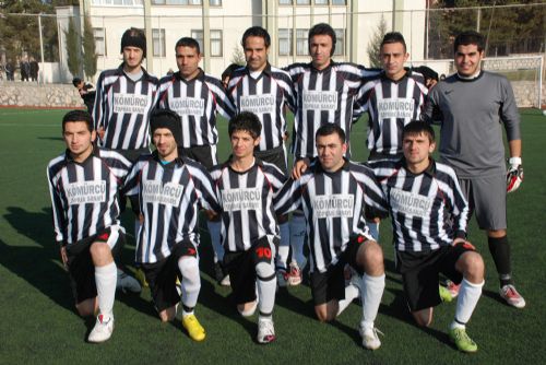 EN YAKIN RAKB MENTO SPOR’A 5 PUAN FARK ATAN “ULUKAVAK SPOR AMPYON”