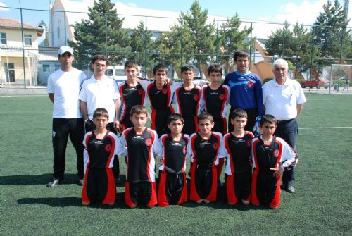 U-13 LGNDE FNALDE P.T.T GENLK SPOR’U 2-1 YENEN ORUMSPOR AMPYON OLDU