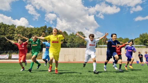 U-11 MNMNKLER FUTBOL ENLNE KATILACAK KULPLERMZN DKKATNE